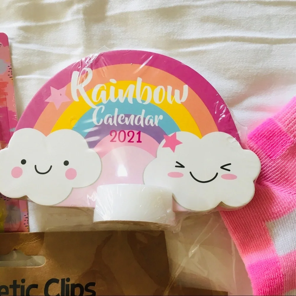 KEY CHAIN UNICORN LIP GLOSS SOCKS HEADBANDS SMORES